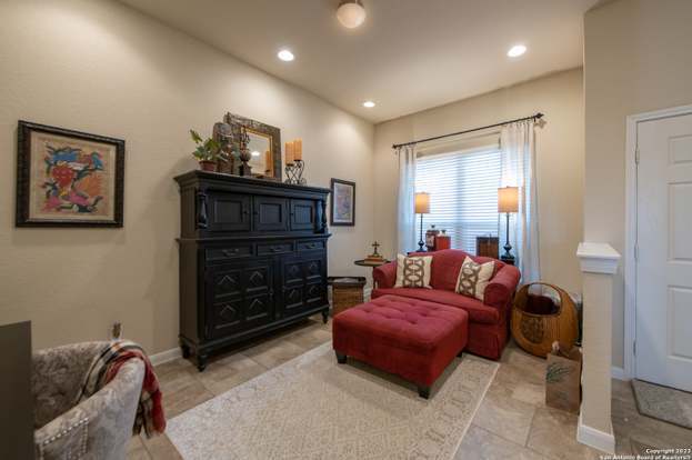 Building Photo - 5633 Briar Fld