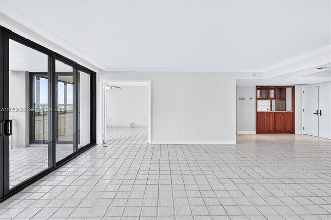 Building Photo - 1 Grove Isle Dr