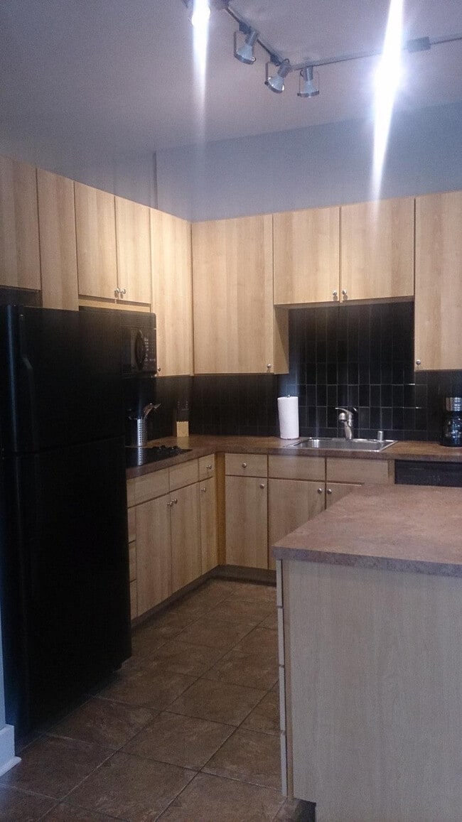 Building Photo - 250 S Martin Luther King Blvd