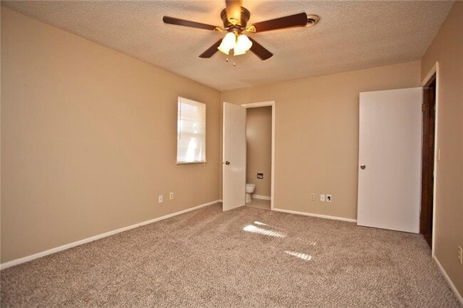 Building Photo - 311 Willow Ave