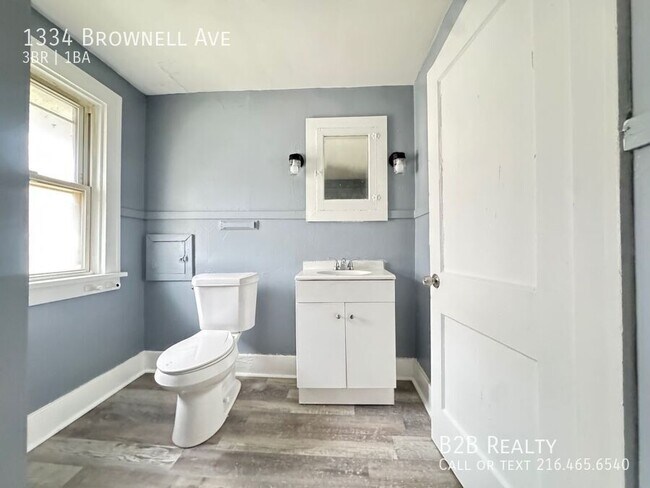 Building Photo - 1334 Brownell Ave