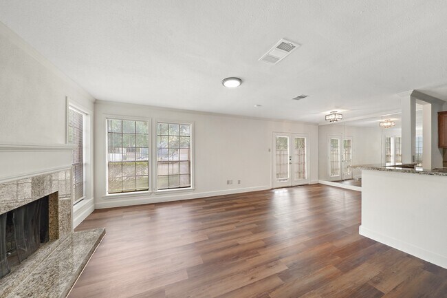 Building Photo - 2211 S Kirkwood Rd