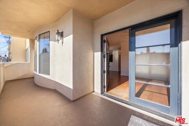 Building Photo - 12026 Hoffman St