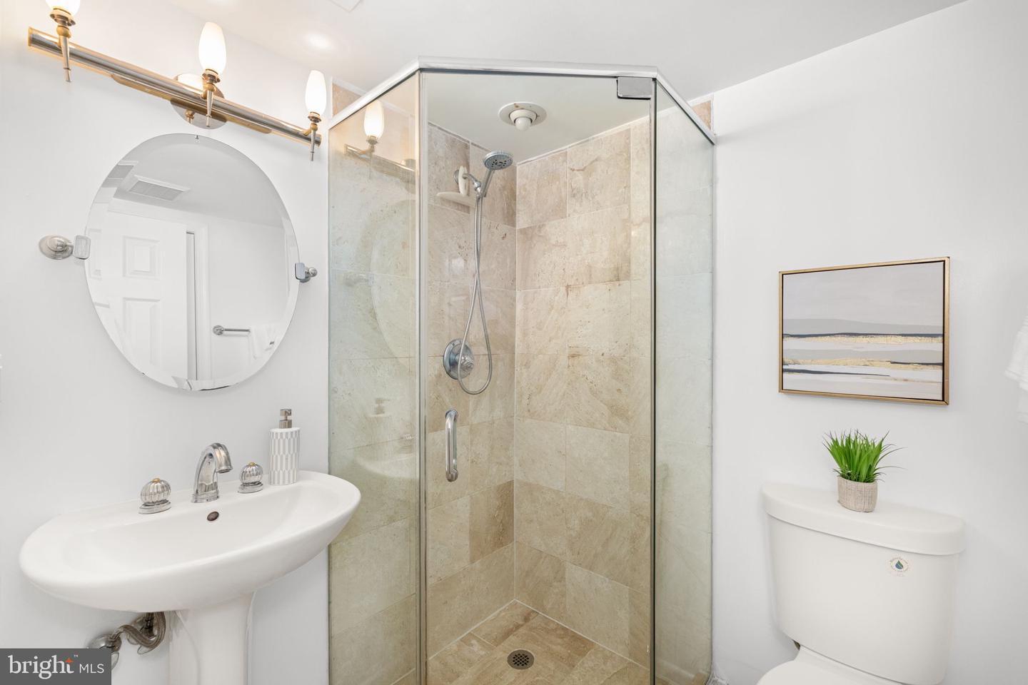 Building Photo - 1930 New Hampshire Ave NW