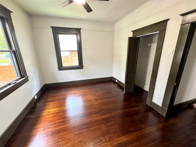 Building Photo - 407 Cordell St