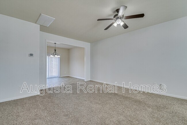 Building Photo - 633 Colston Ave