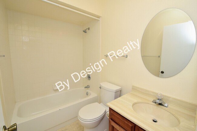 Building Photo - Moondance 2 Bed 2 Bath Patio Home