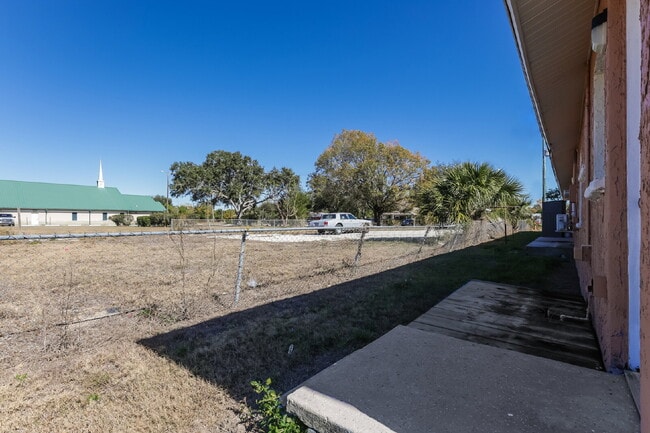 Building Photo - 315 D St