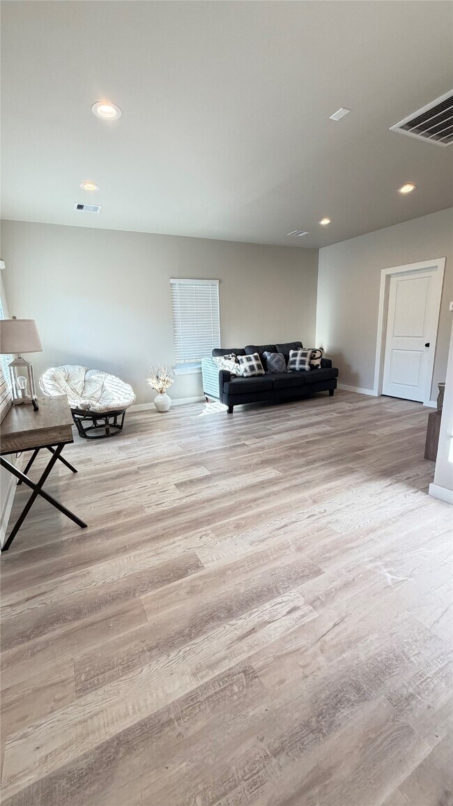 Building Photo - 2115 Fulton St