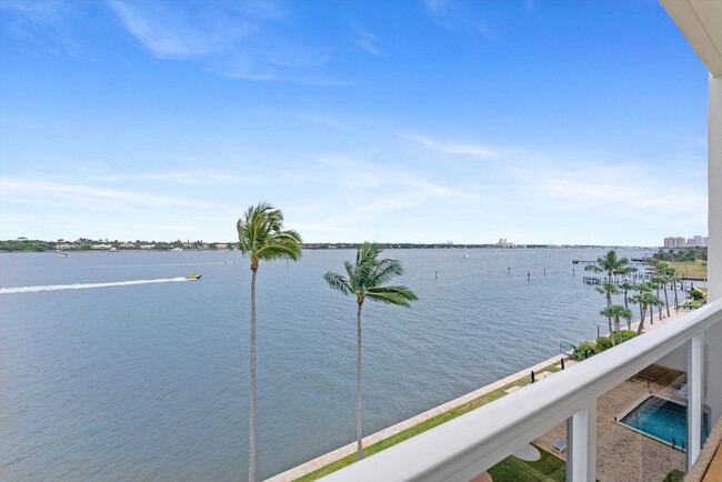 Building Photo - 2800 N Flagler Dr