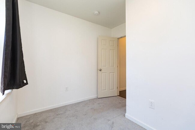 Building Photo - 2222 Earp St