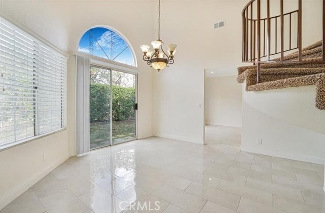 Building Photo - 6011 E Queens Dr