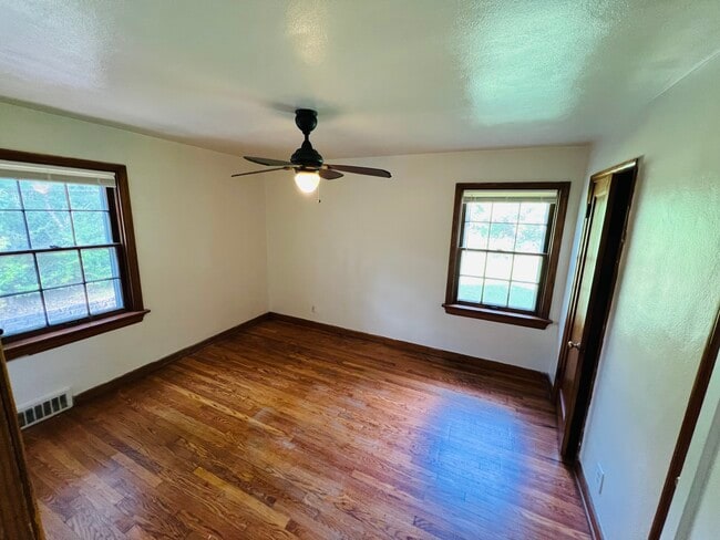 Building Photo - 2262 Woodson Rd