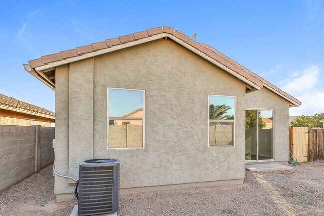 Building Photo - Come view this charming home