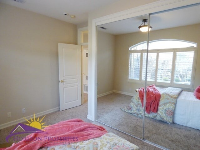 Building Photo - Modern Three-story 5 Bed 3.5 Bath 2,601 sqft Fair Oaks Home