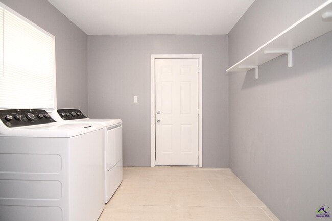 Building Photo - 0 S 3rd St