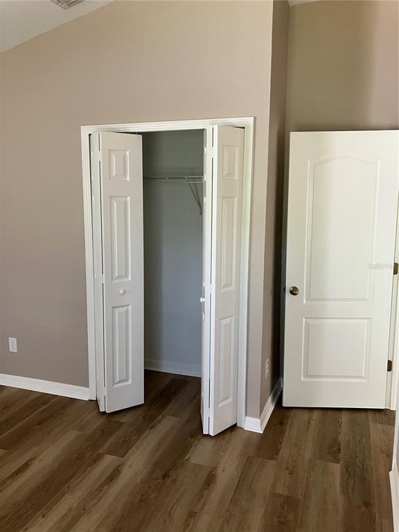 Building Photo - 15848 Leatherleaf Ln