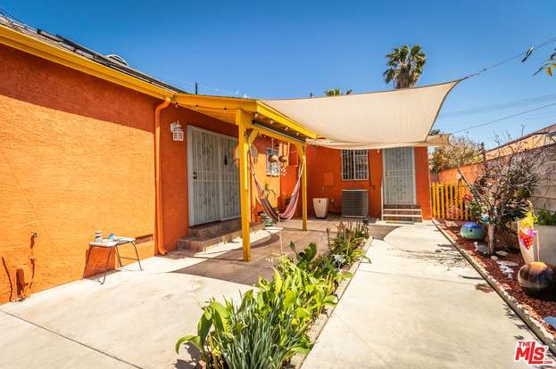 Building Photo - 6445 Tujunga Ave