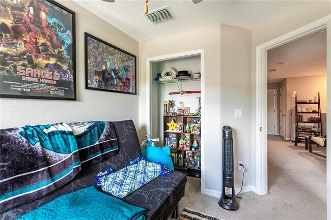 Building Photo - 23265 Willow Glen Way
