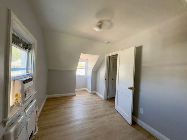 Building Photo - Charming 3 Bedroom/2 Bathroom Home with Large Backyard in Arbutus, MD!