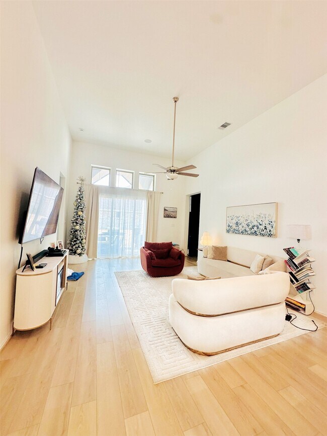 Building Photo - 4918 Mango Pk Ln