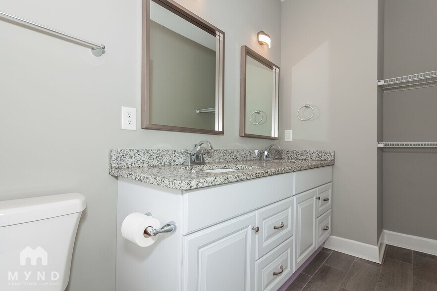 Building Photo - 6806 Fieldvale Pl