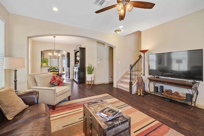 Primary Photo - 1022 Lost Pines Ln