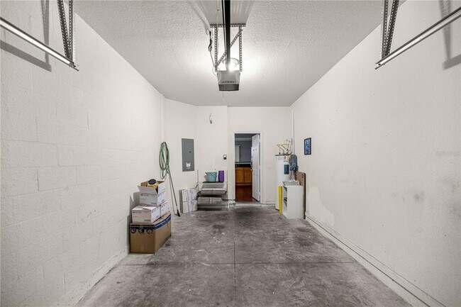 Building Photo - 4140 SW 51st Cir