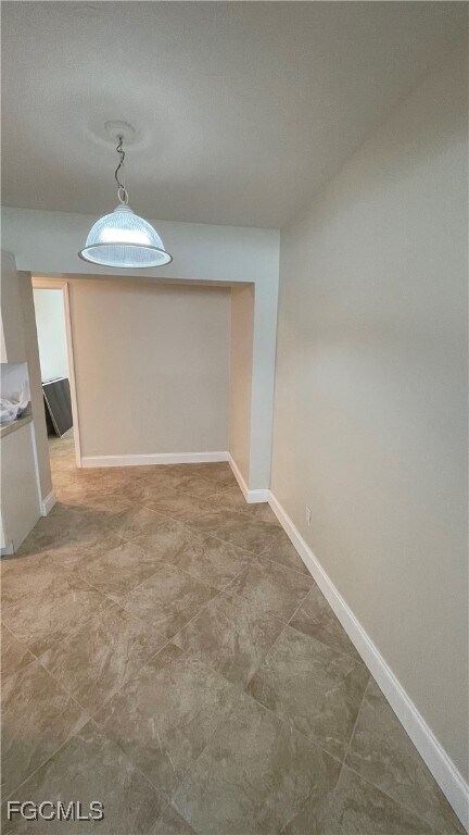 Primary Photo - 1099 Vineyard Pl