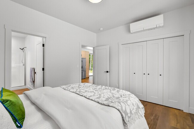 Building Photo - 32686 NE Big Rock Rd