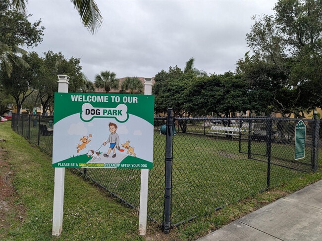 Building Photo - 5550 NW 61st St