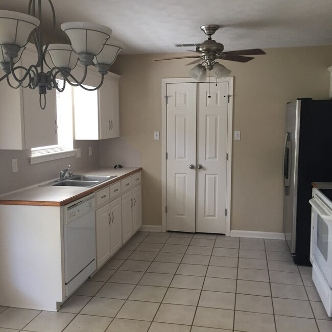 Building Photo - Sorry No Smoking and Pets Permitted with Restrictions