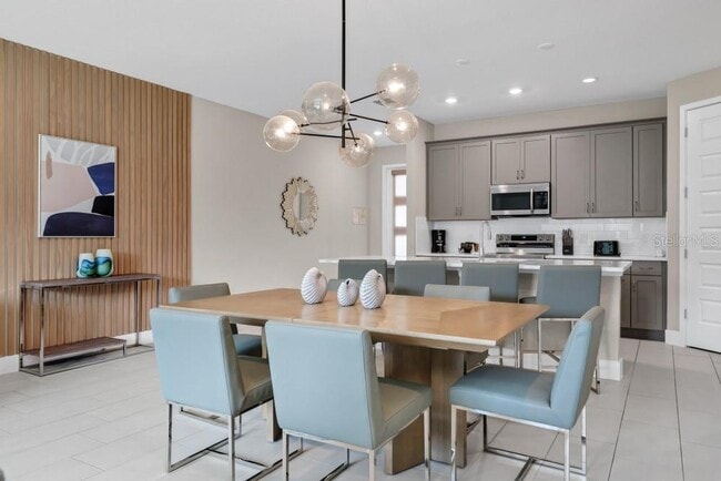 Building Photo - 7846 Spectrum Dr