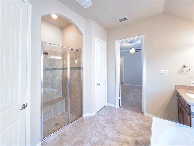 Building Photo - 355 Prairie Ridge Ln