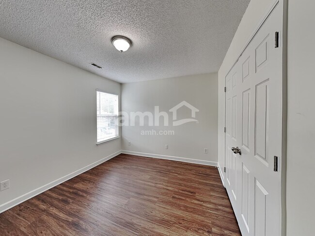 Building Photo - 4322 Wills Way