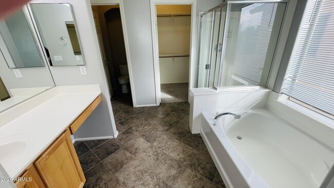 Building Photo - 44577 Yucca Ln