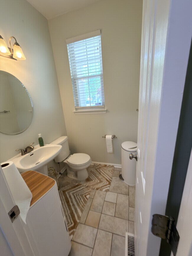 Building Photo - 3512 Chipada Ct