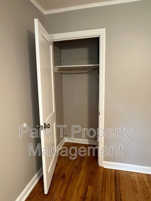 Building Photo - 26 W 59th St