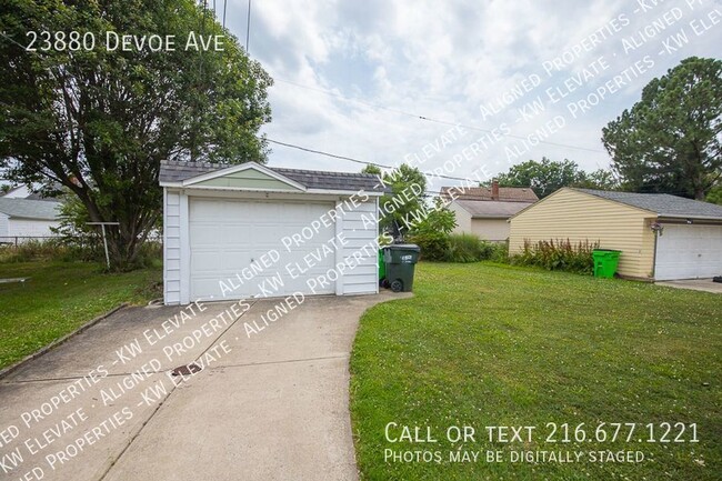 Building Photo - 23880 Devoe Ave