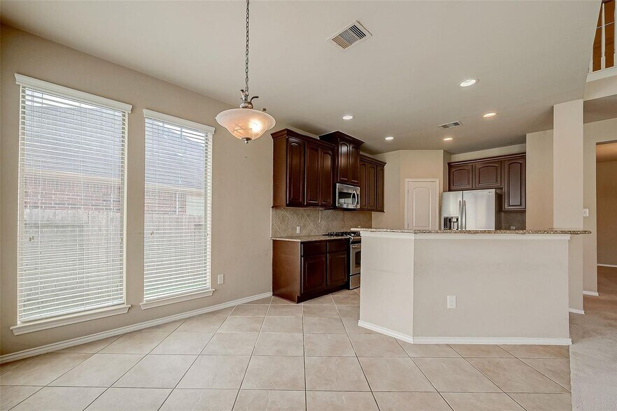 Building Photo - 16010 Juniper Shores Dr
