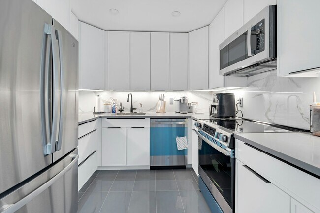 Building Photo - 228 Johnson