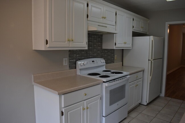 Building Photo - 354 Crawford Mill Ln