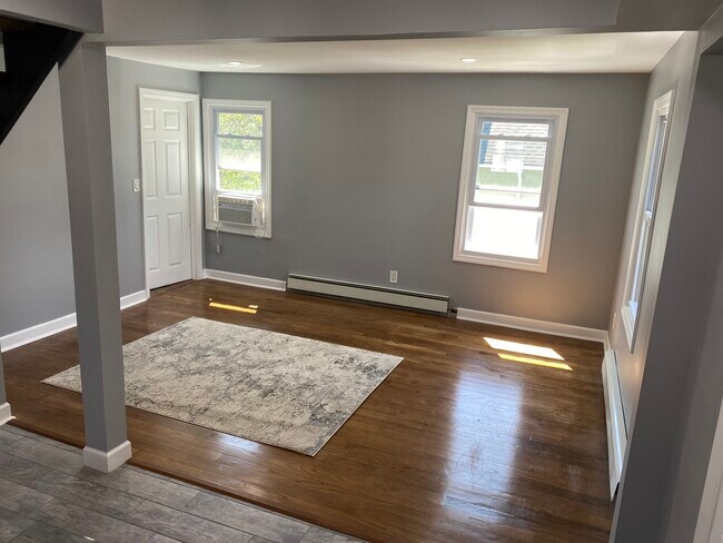 Building Photo - 136 West St