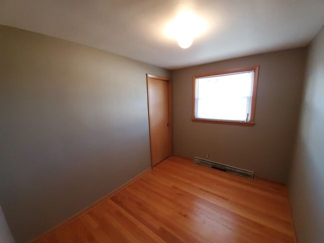 Building Photo - 3 bedroom Northside ranch