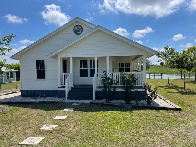 Building Photo - 9711 Thaxton Rd