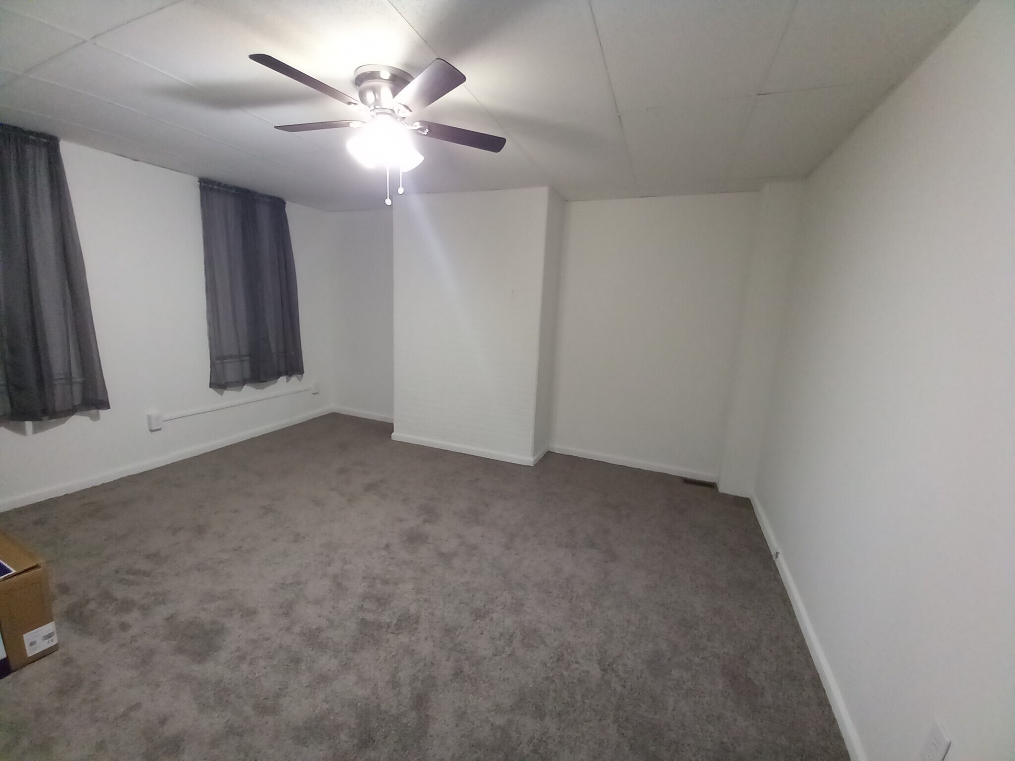 Building Photo - 2411 Spring St