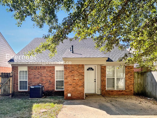 Building Photo - 7594 Iris Dr