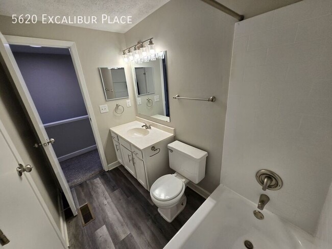 Building Photo - 5620 Excalibur Pl