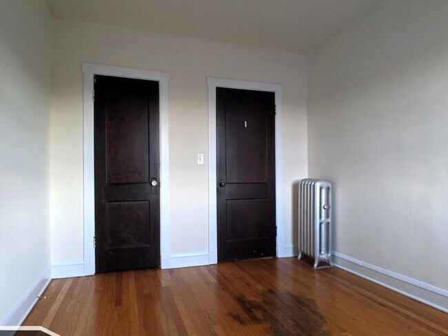 Building Photo - 2651 N Spaulding Ave