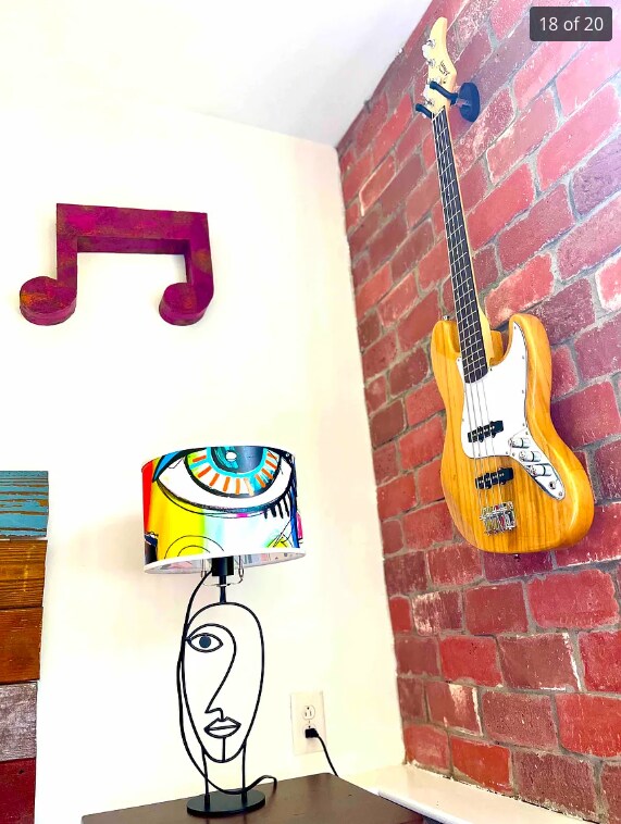 Building Photo - 924 Spain Ave